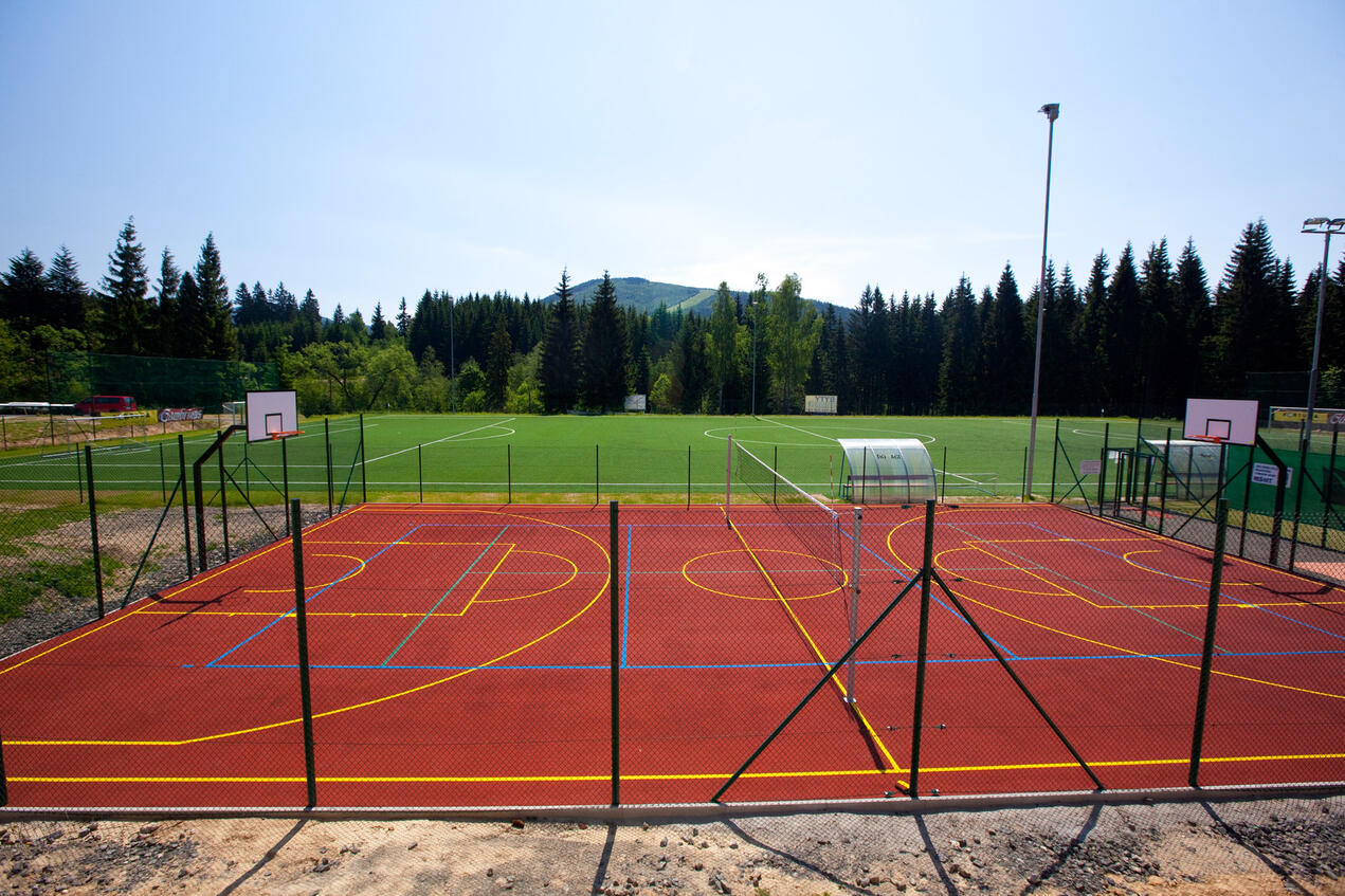 Sportovní hřiště Harrachov