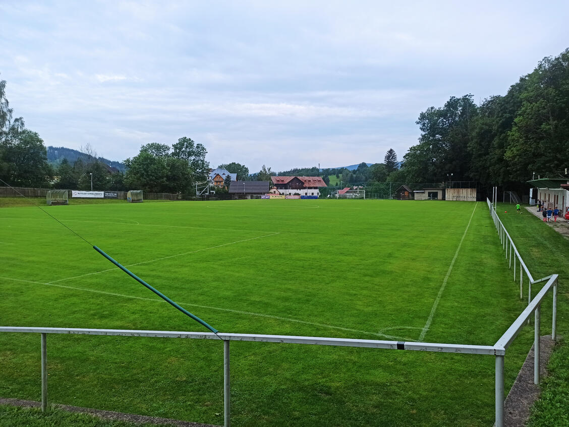 Fotbalové hřiště TJ Spartak Rokytnice